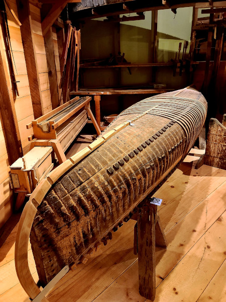 Canoa en el Museo Canadiense de las canoas