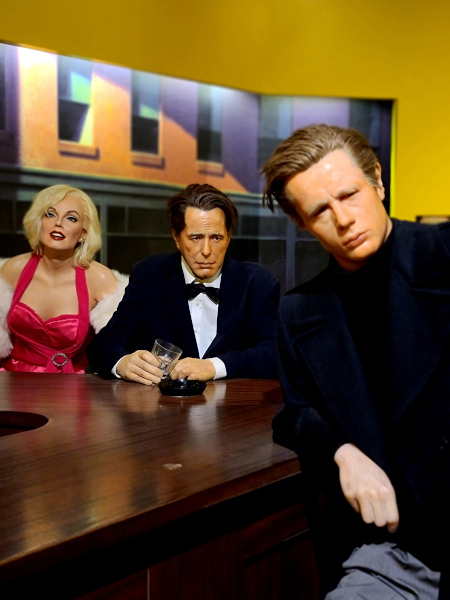 Boulevard de los Sueños Rotos hecho con estatuas de cera en Louis Tussaud's WaxWorks