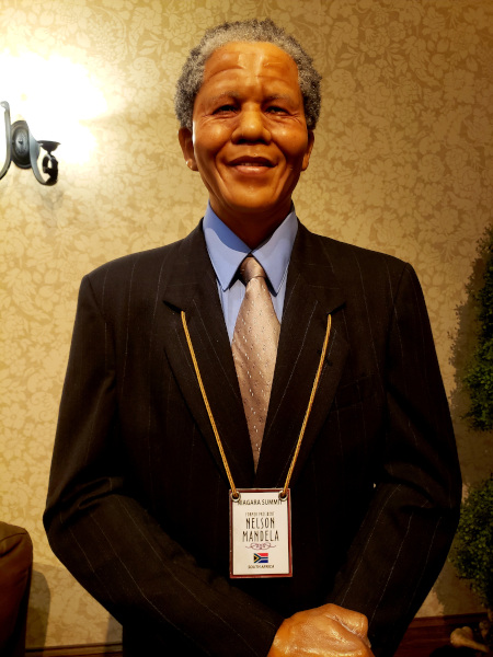 Estatua de cera de Nelson Mandela en Louis Tussaud's WaxWorks