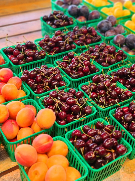 Walker's Country Market ofrece una gran variedad de frutas y vegetales frescos