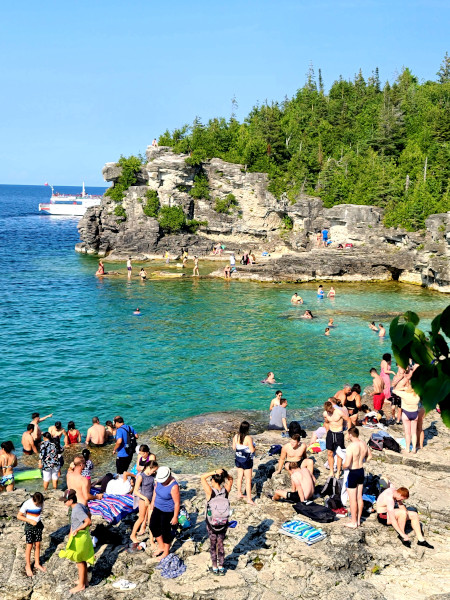 Día típico de verano en Indian Head Cove 