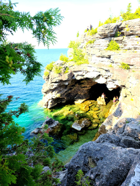 The Grotto es la atracción más popular en Bruce Peninsula