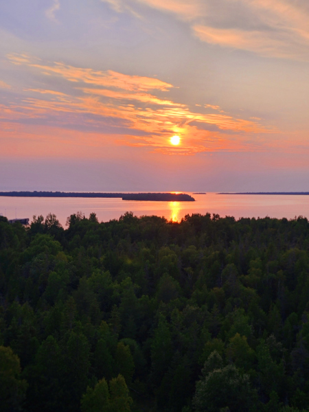 Puesta del sol en Georgian Bay desde Lookout Tower