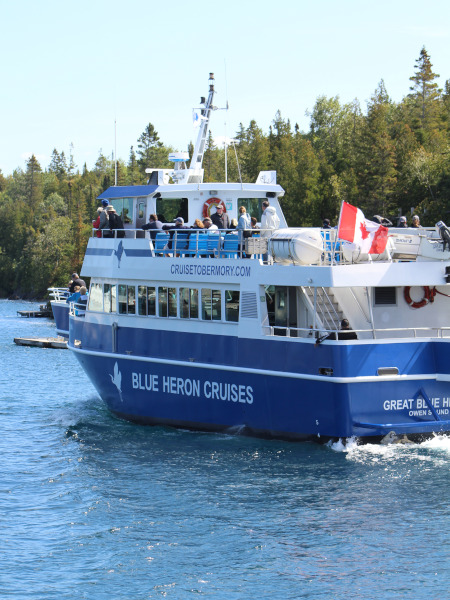Blue Heron Cruises, compañía que ofrece excursiones desde Tobermory hasta Flowerpot Island 